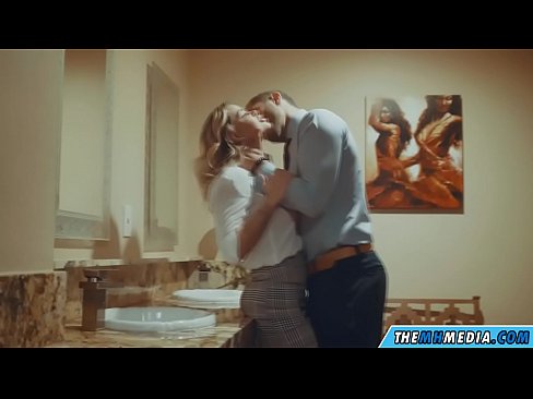 ❤️ Ilehoria busti batek komun publiko batean seduzitzen zaituenean ❤️ Sexu bideoa pornoan eu.oblogcki.ru